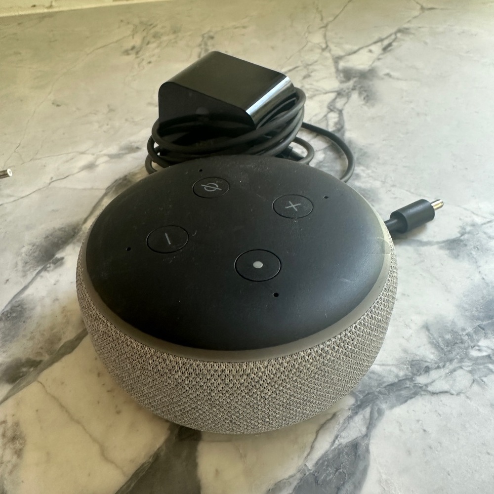 Amazon Alexa echo dot